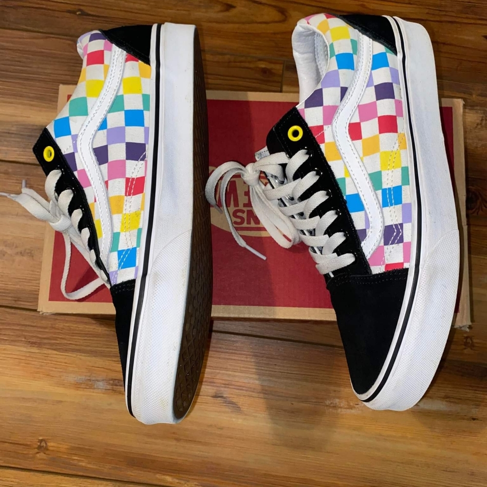 Vans Old School Checkered Rainbow Mens 9 Womens 10.5